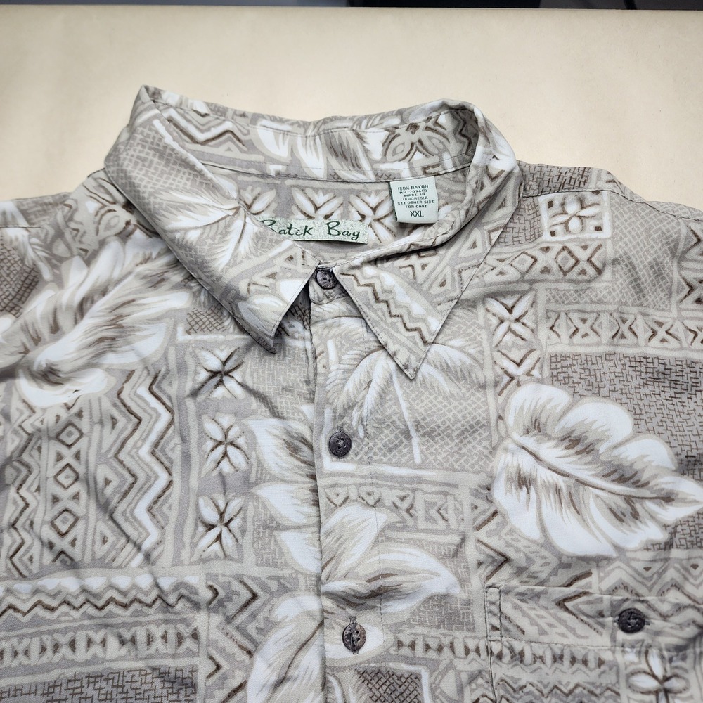 Batik Bay Mens XXL Tan Tropical Palm Leaf Rayon Short Sleeve Button Down Shirt